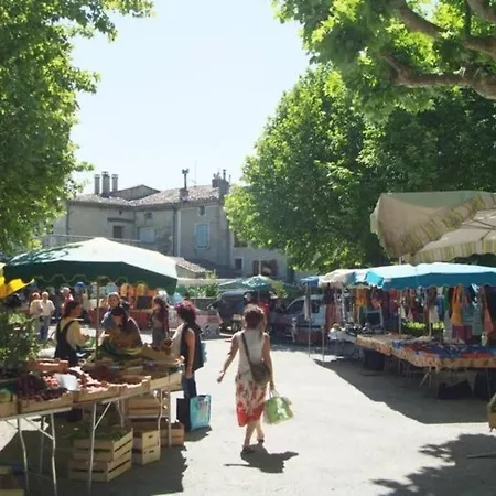 Provencale Et Familiale Дом отдыха La Begude-de-Mazenc